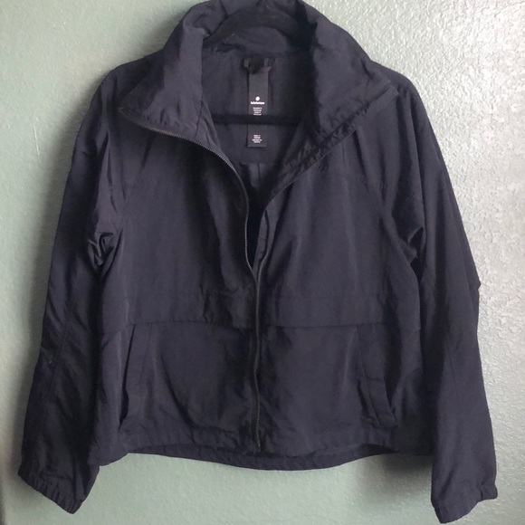 Lululemon jacket size 6 - Picture 7 of 13